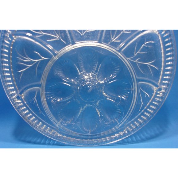 13" Indiana Glass Round 8 Egg 7 Section Egg & Relish Plate / Dish EASTER - Picture 2 of 7